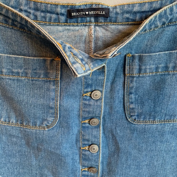 ✨🌀 Denim Button Skirt 🌀✨ - Picture 2 of 3